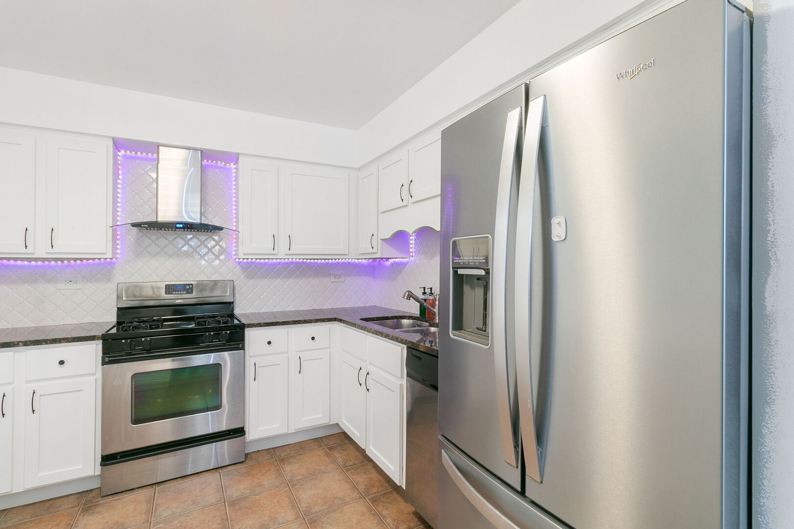 565 Maple Avenue #8, Lisle, IL 60532