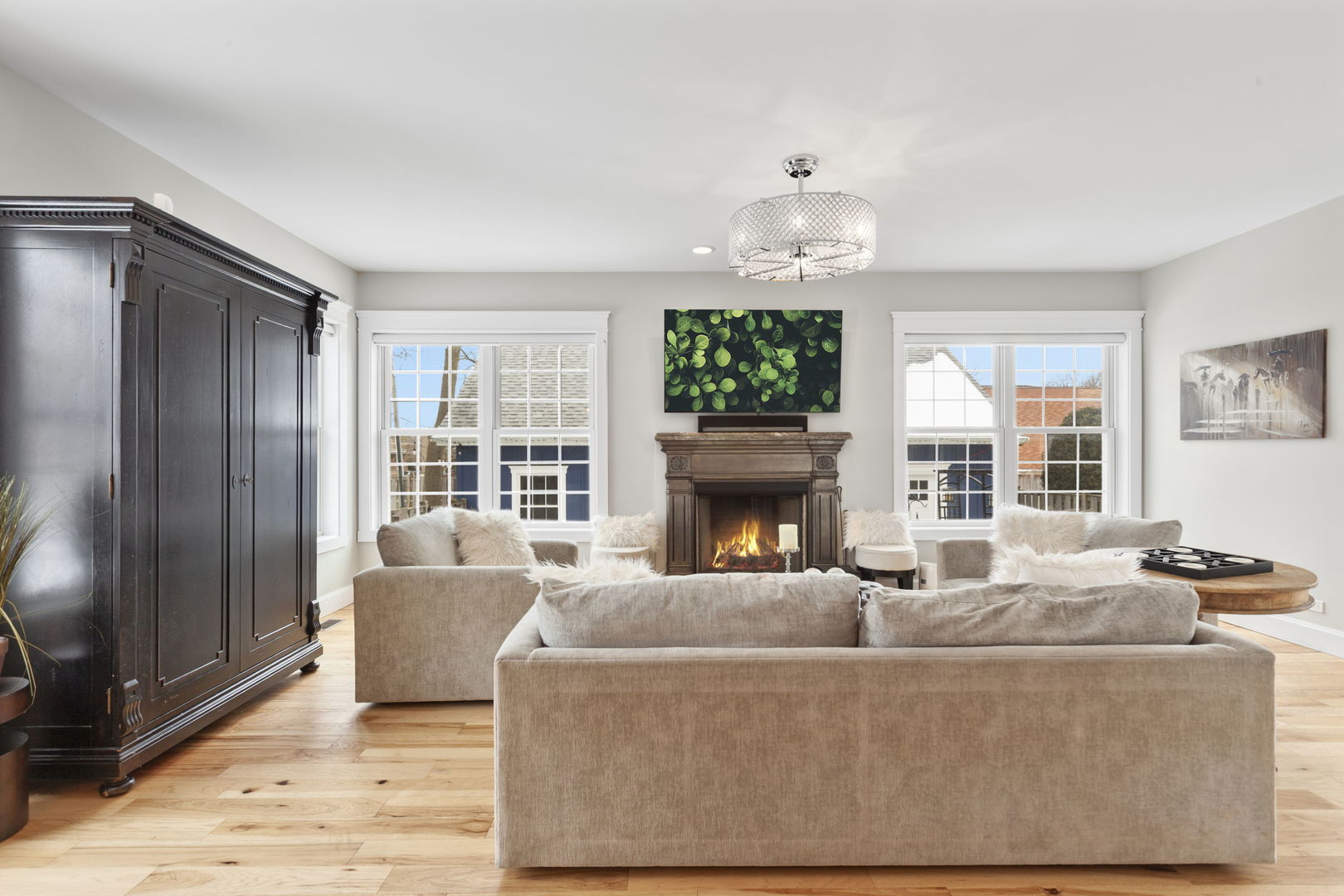 205 W Cook Avenue, Libertyville, IL 60048