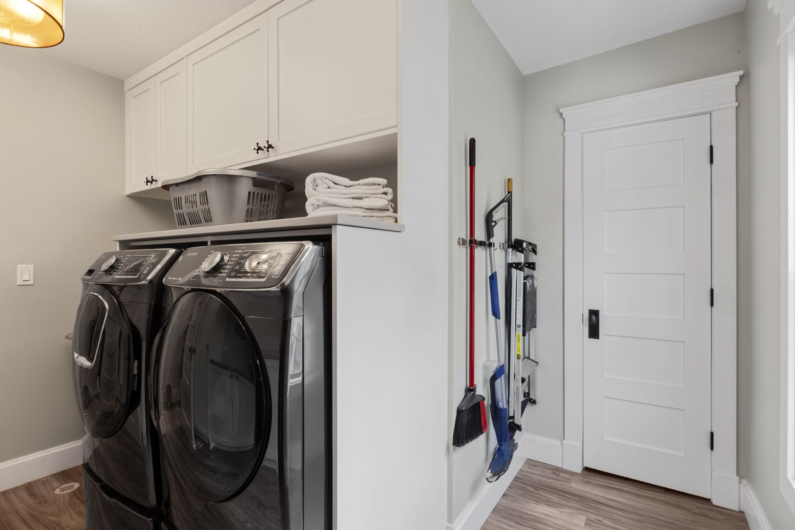 205 W Cook Avenue, Libertyville, IL 60048