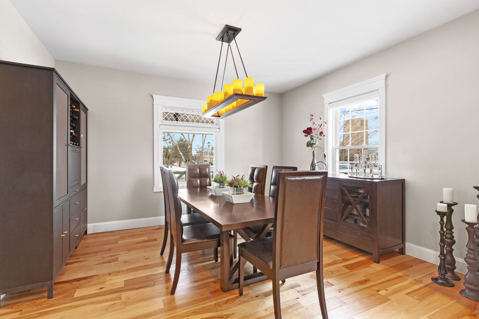 205 W Cook Avenue, Libertyville, IL 60048