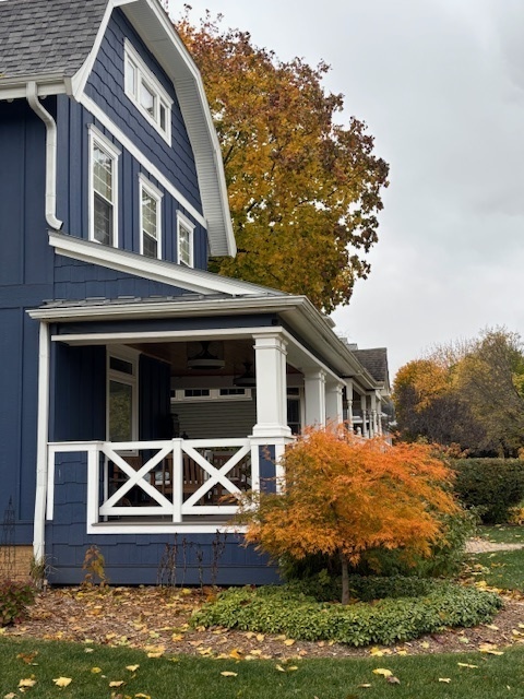 205 W Cook Avenue, Libertyville, IL 60048