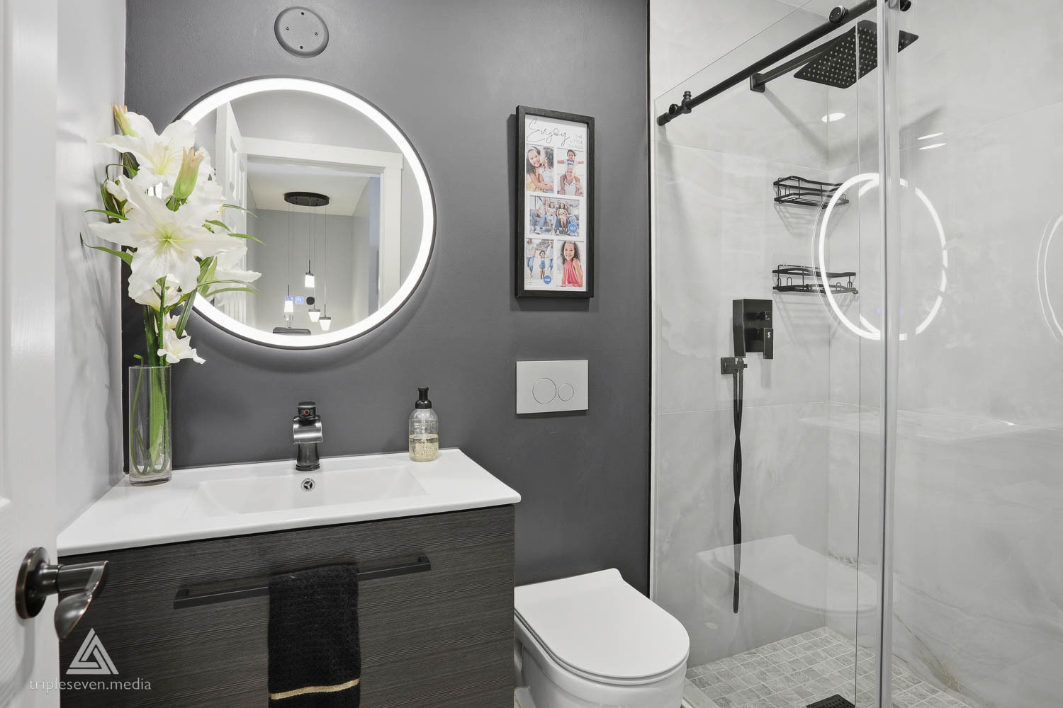 551 Sidney Avenue #B, Glendale Heights, IL 60139