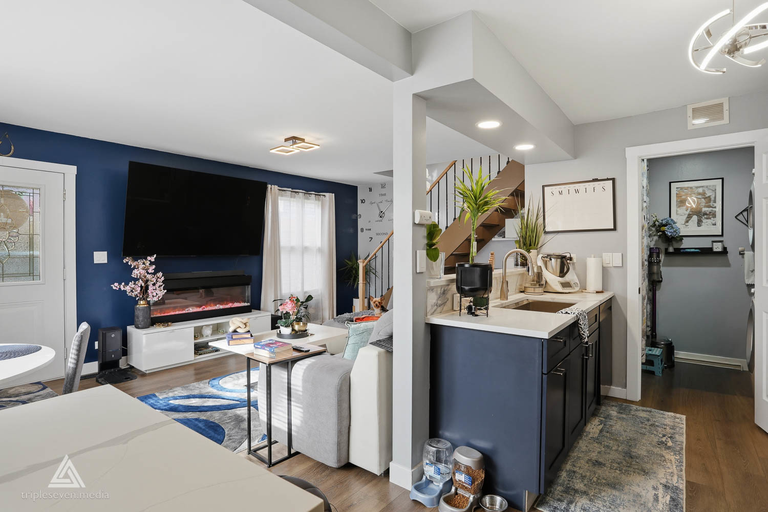 551 Sidney Avenue #B, Glendale Heights, IL 60139