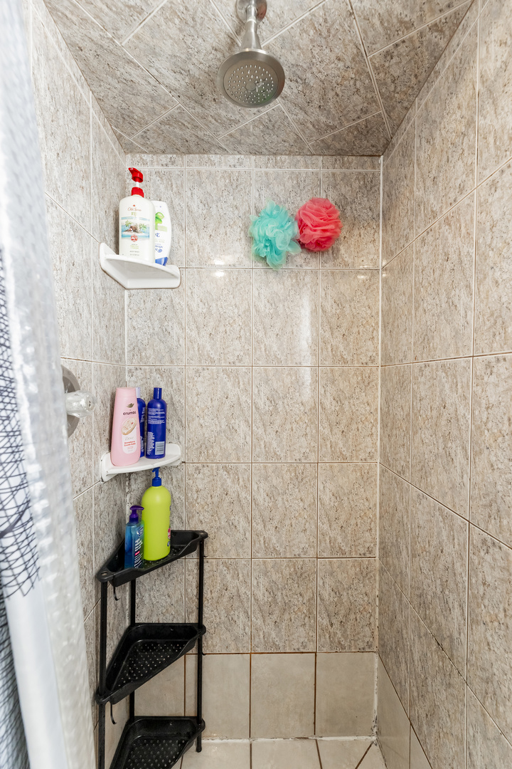 7740 Monitor Avenue, Burbank, IL 60459