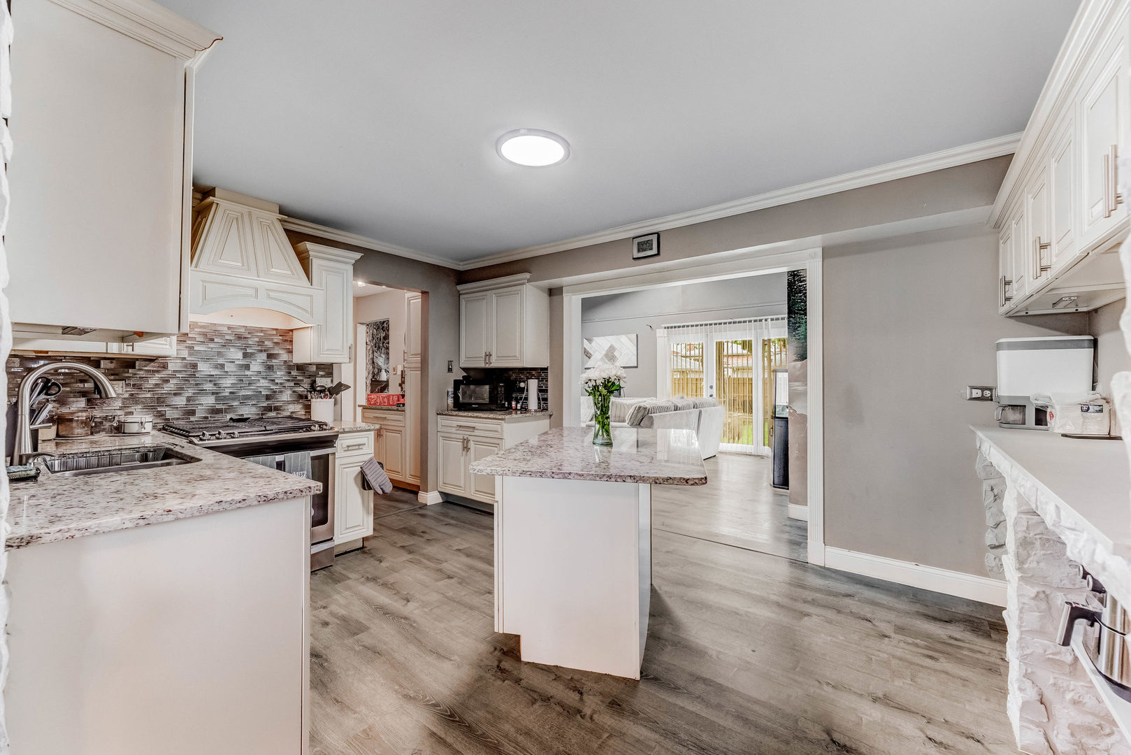 7740 Monitor Avenue, Burbank, IL 60459