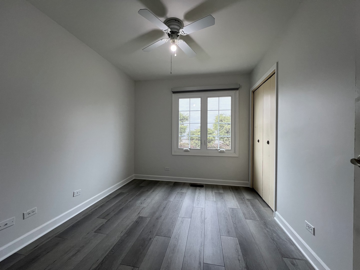 1380 Rosedale Lane, Hoffman Estates, IL 60169