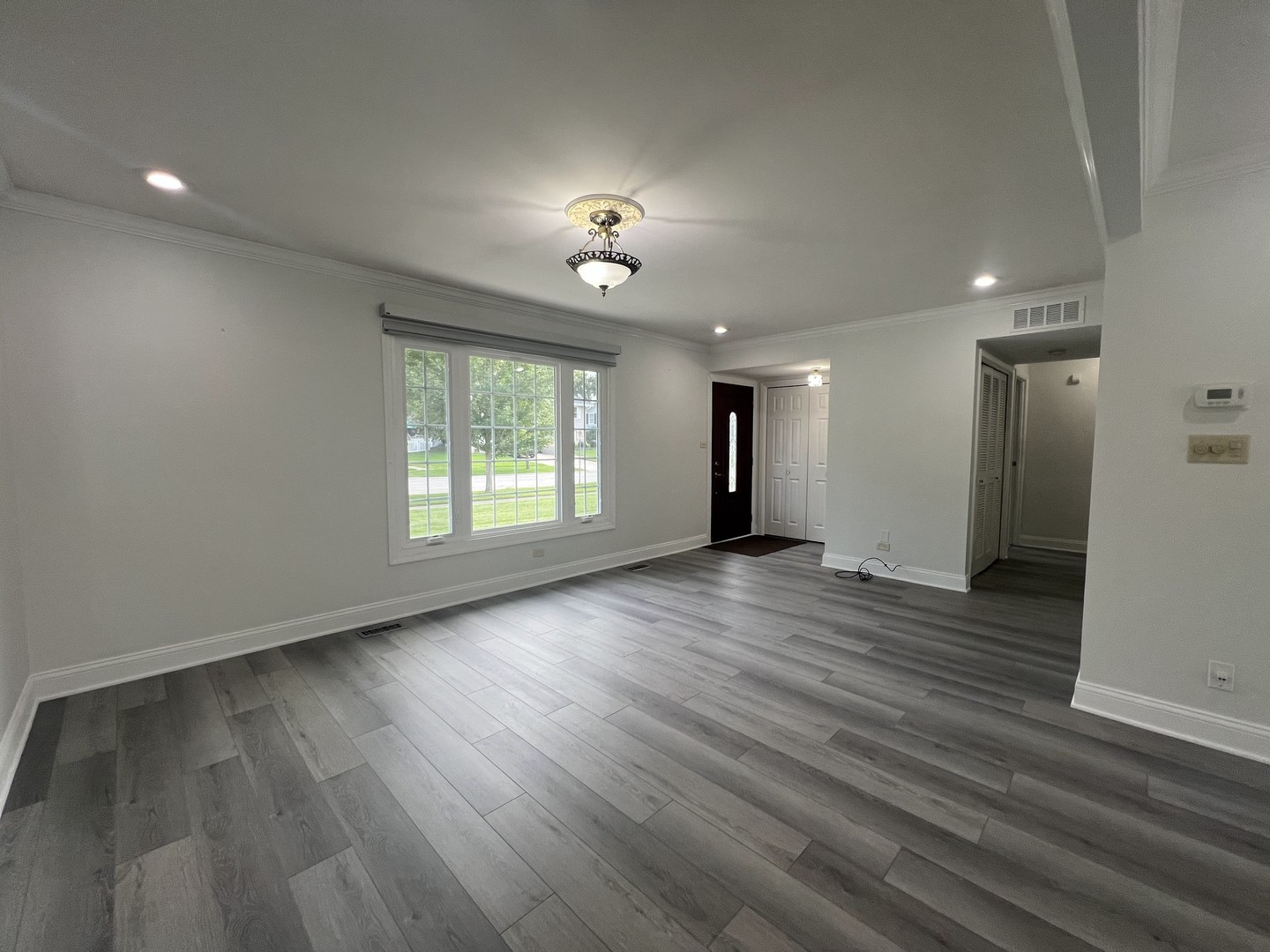 1380 Rosedale Lane, Hoffman Estates, IL 60169