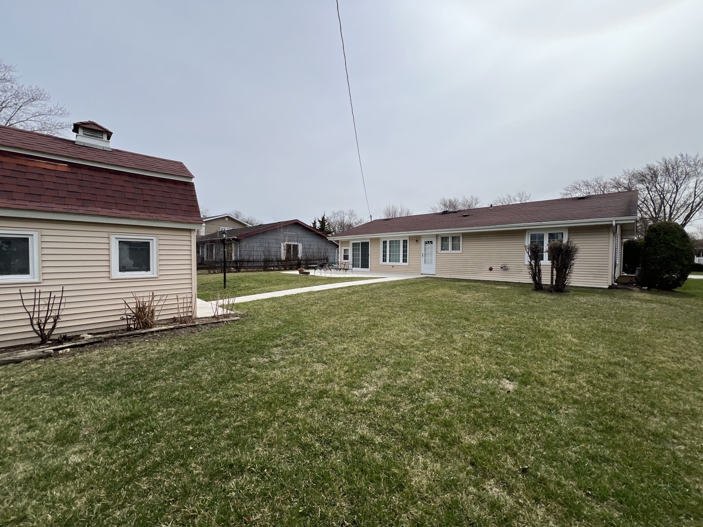 1380 Rosedale Lane, Hoffman Estates, IL 60169