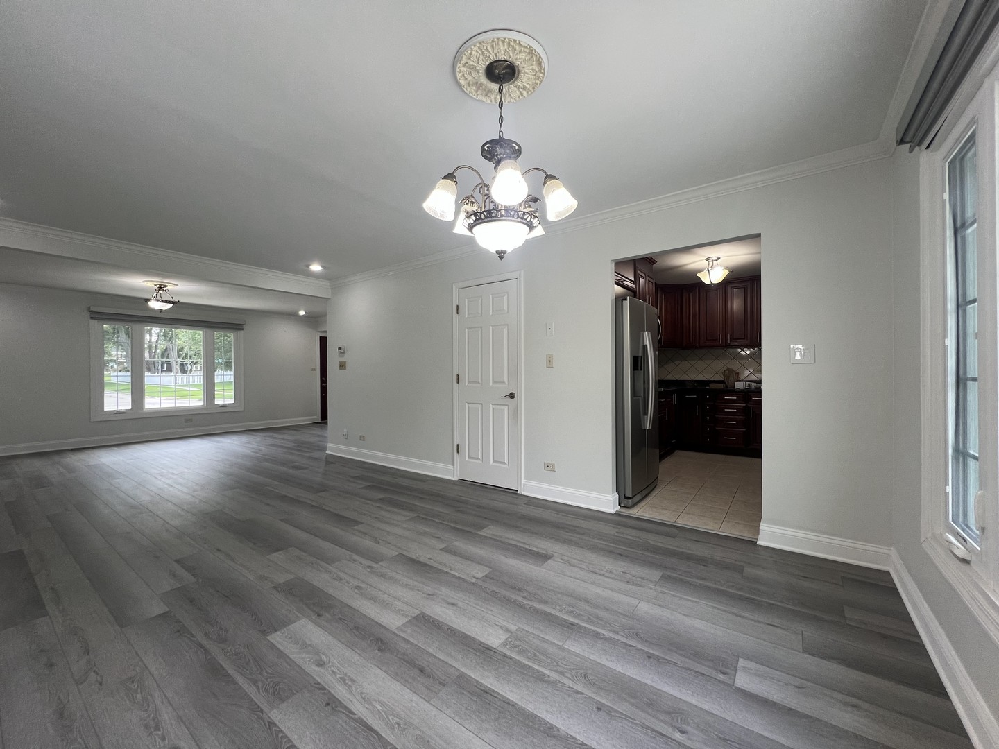 1380 Rosedale Lane, Hoffman Estates, IL 60169