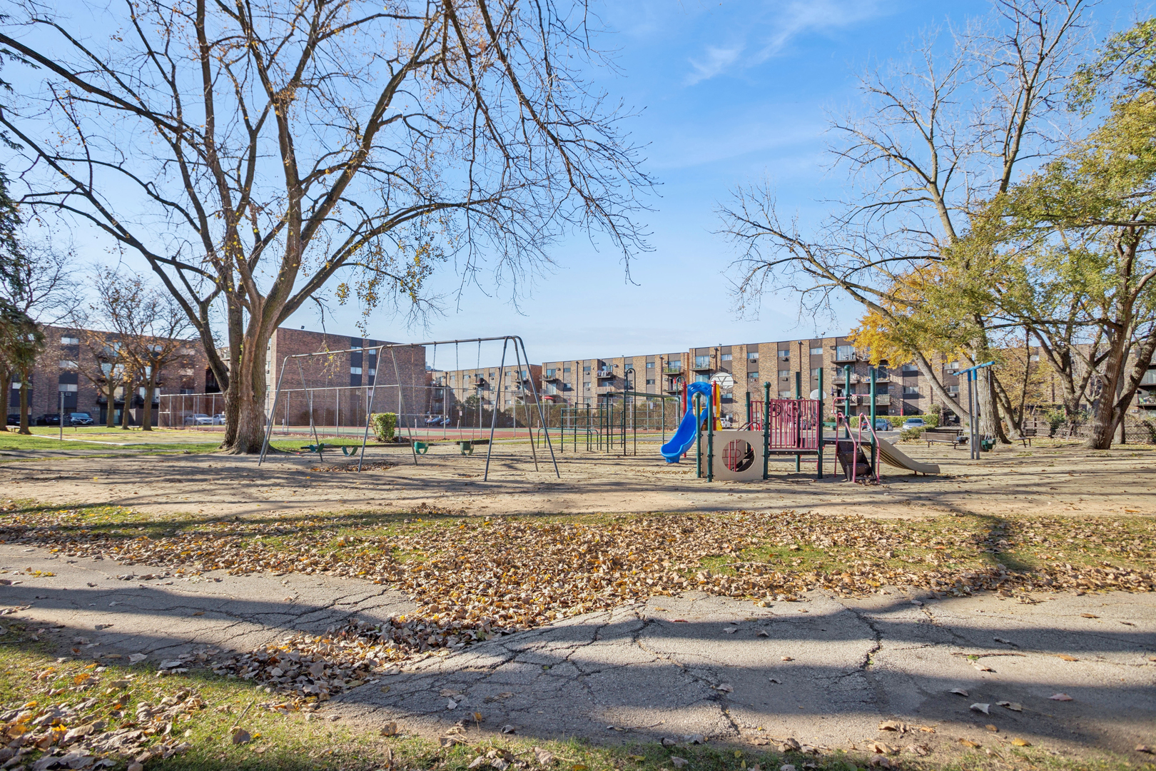 8905 Knight Avenue #211, Des Plaines, IL 60016