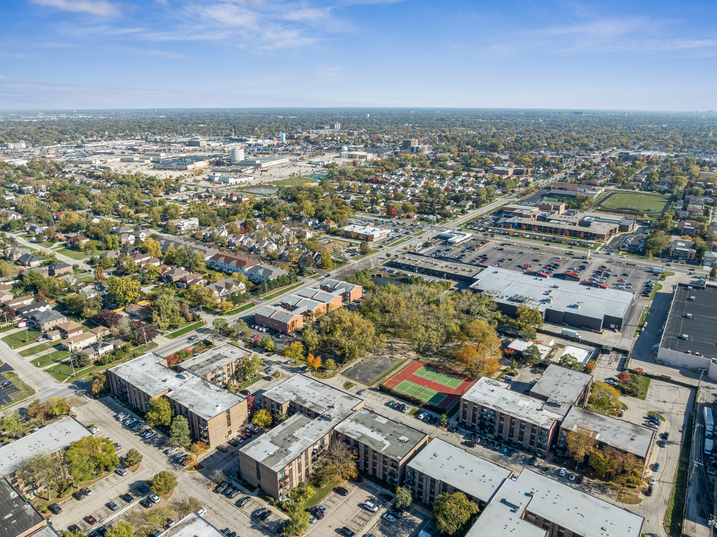 8905 Knight Avenue #211, Des Plaines, IL 60016