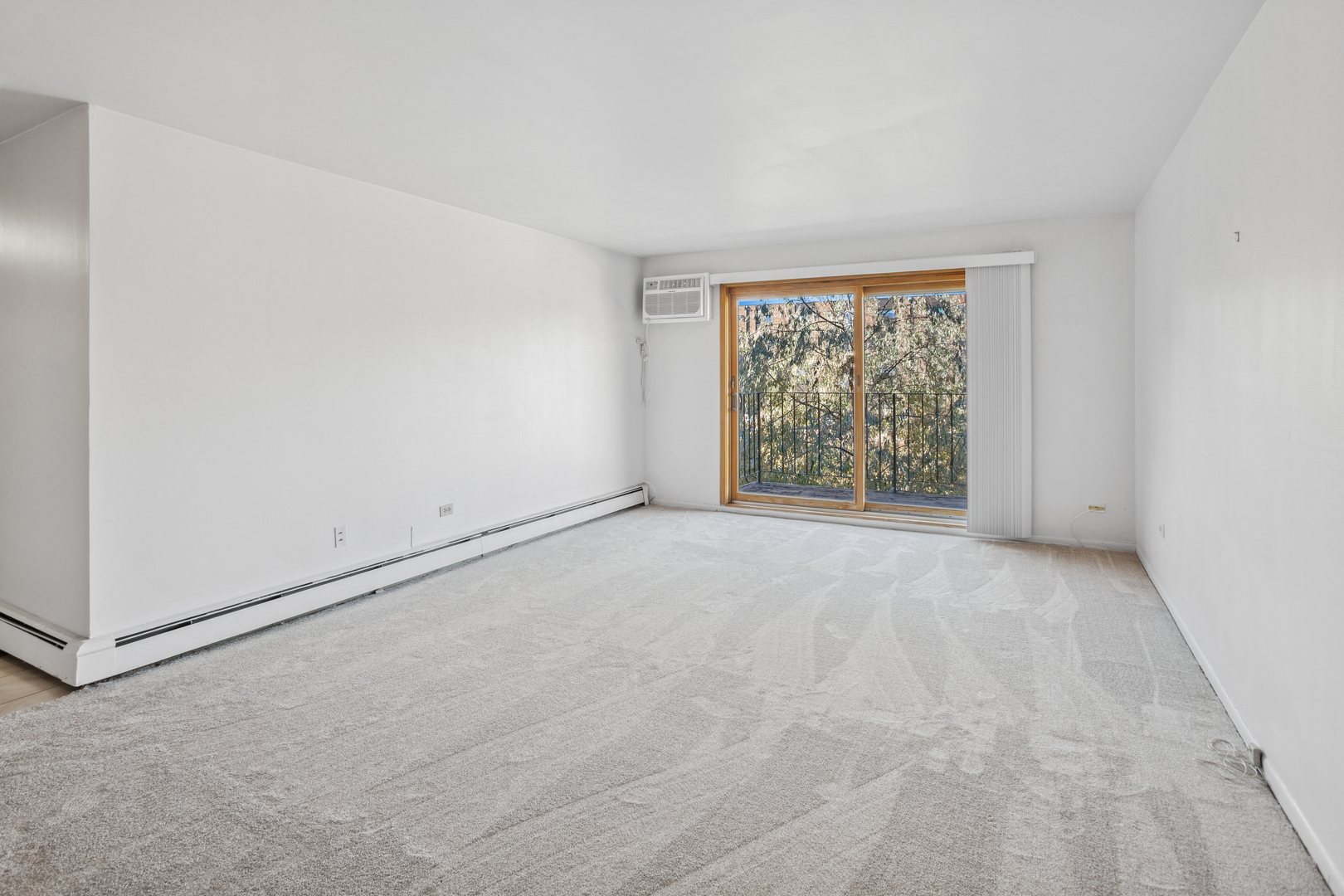 8905 Knight Avenue #211, Des Plaines, IL 60016