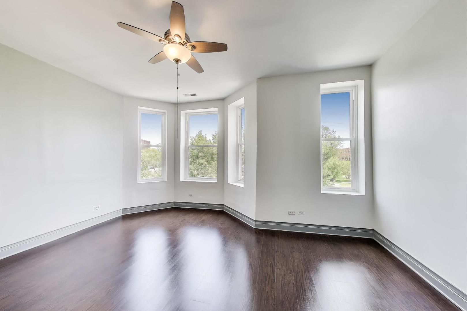 737 E 50th Street #4, Chicago, IL 60615