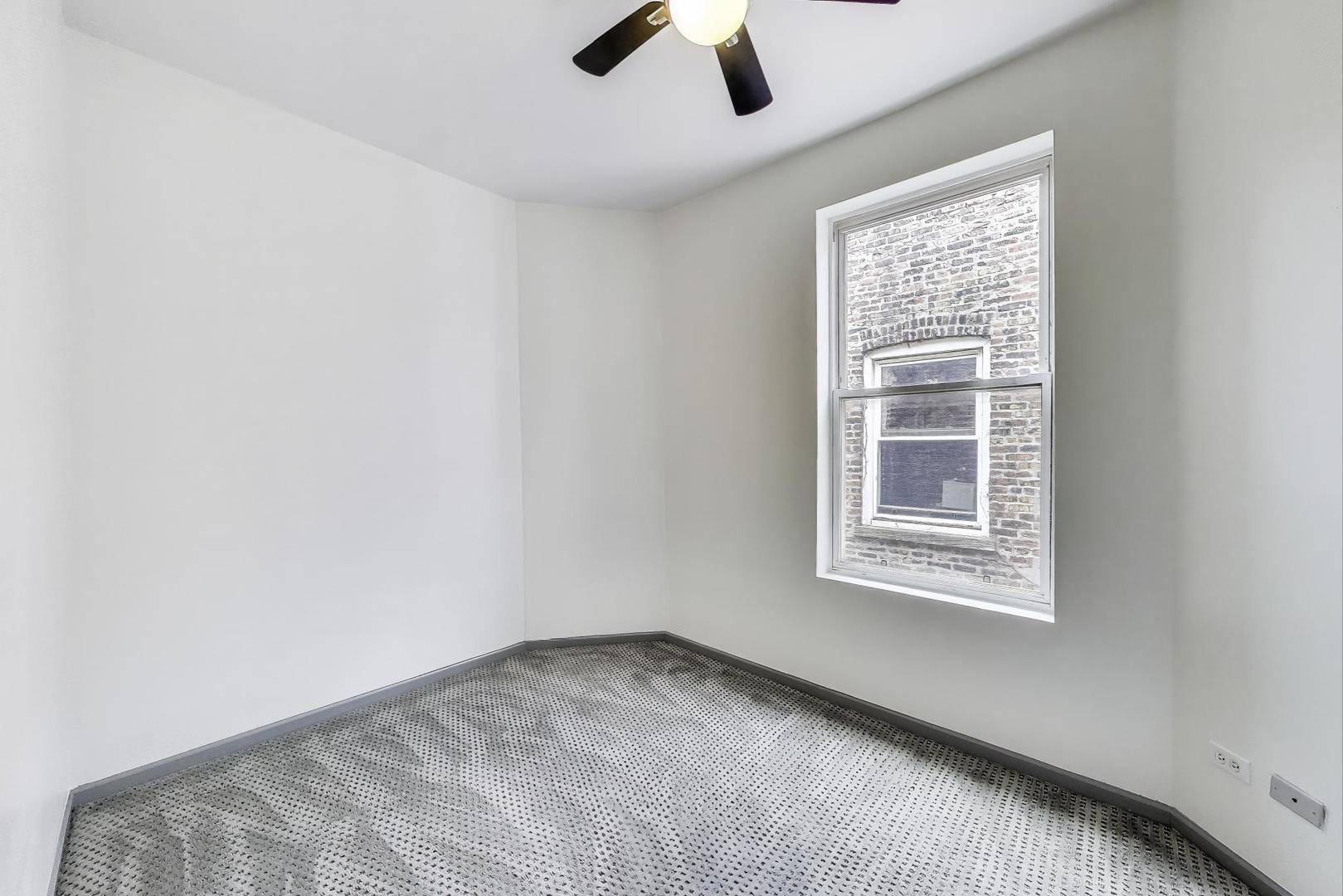 737 E 50th Street #4, Chicago, IL 60615