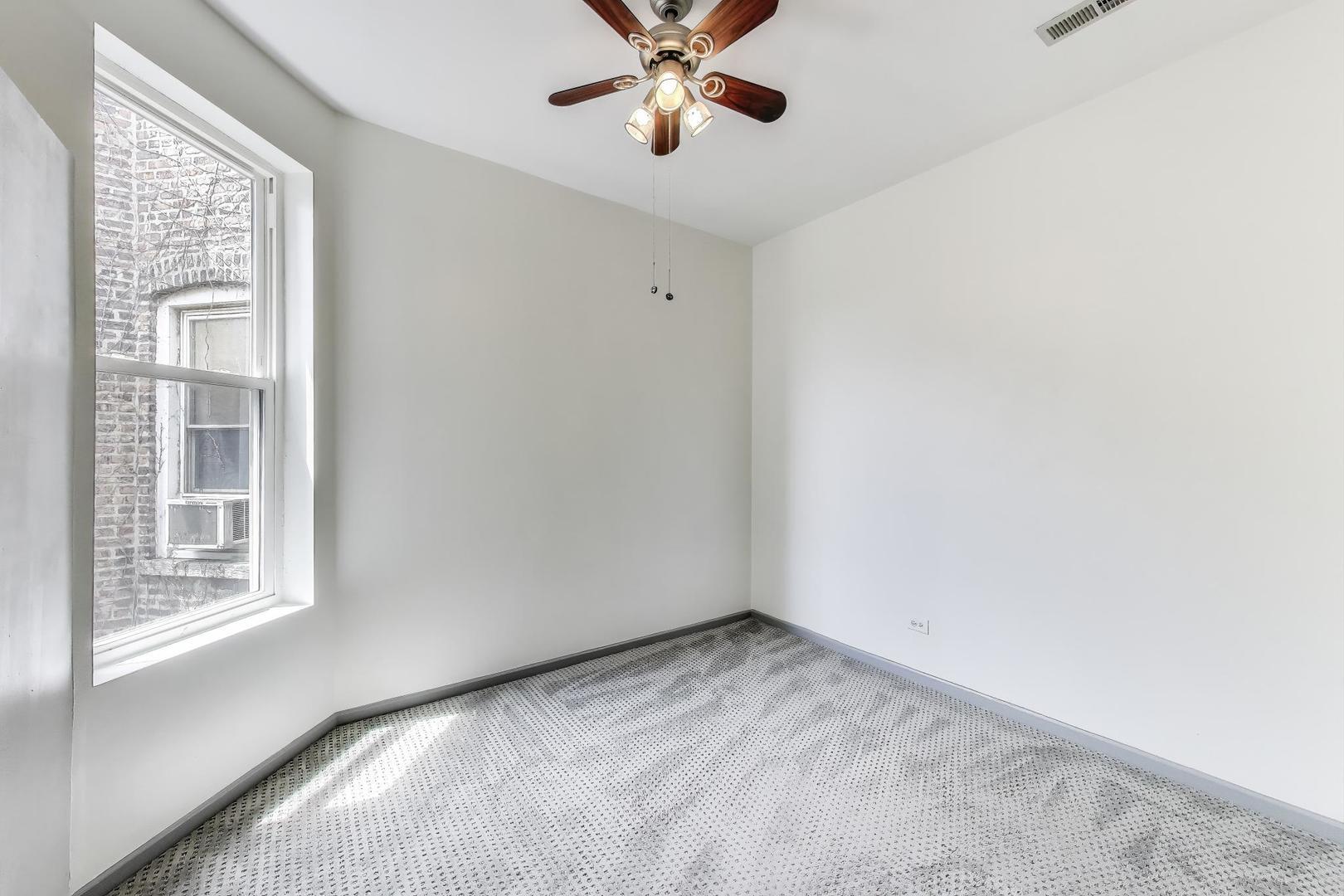 737 E 50th Street #4, Chicago, IL 60615