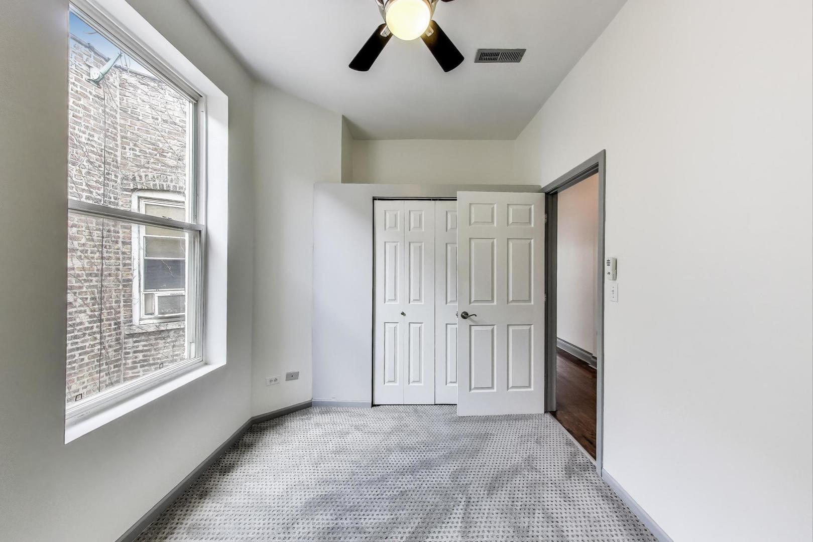 737 E 50th Street #4, Chicago, IL 60615