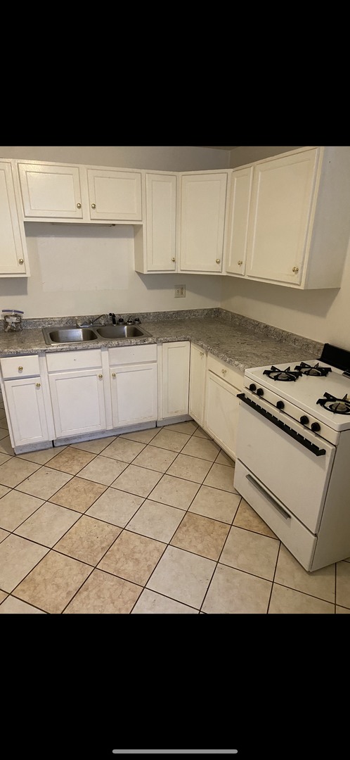 1808 S Drake Avenue, Chicago, IL 60623