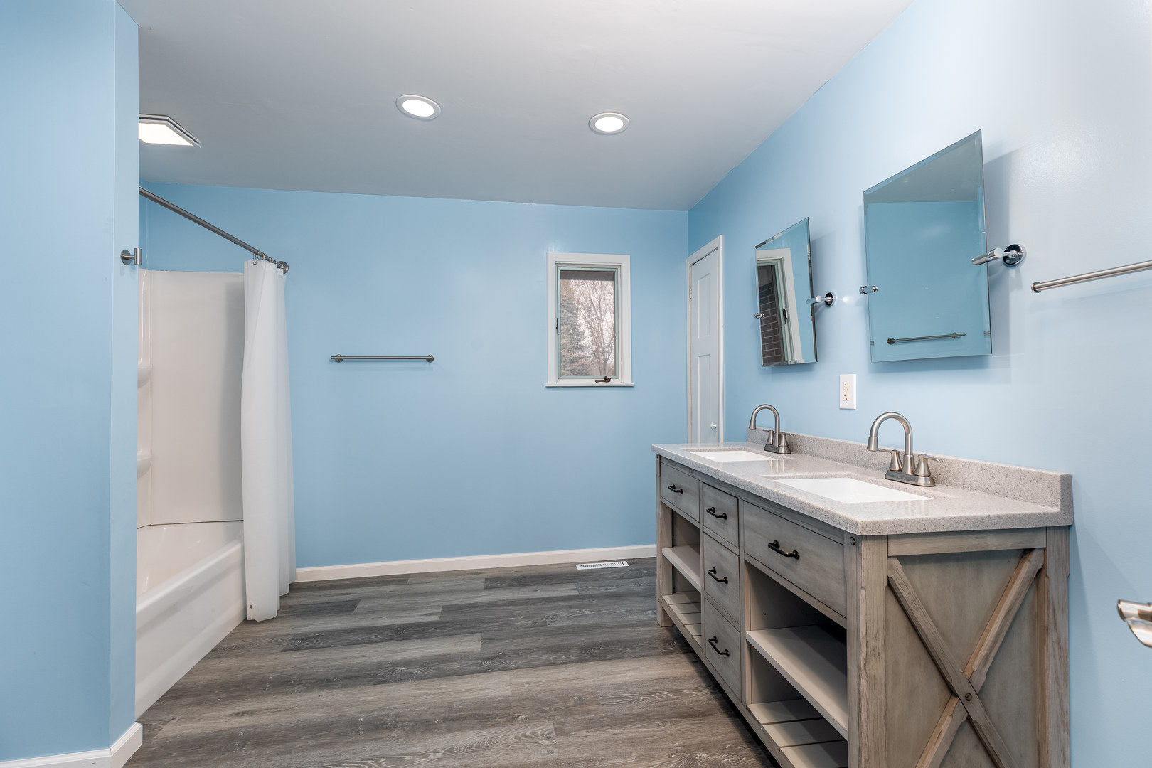 761 N 3906th Road, Triumph, IL 61371