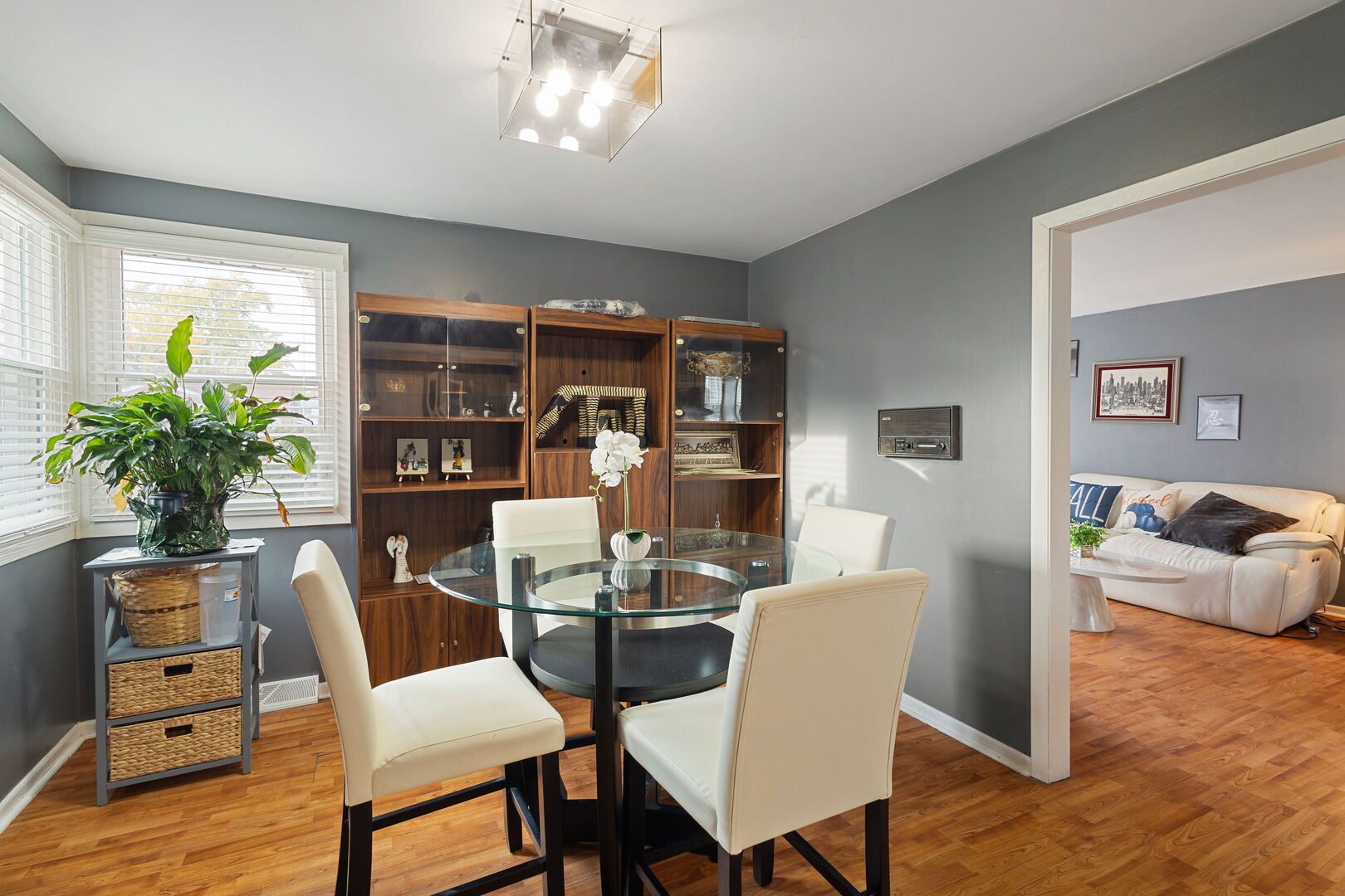 15607 Gouwens Lane, South Holland, IL 60473