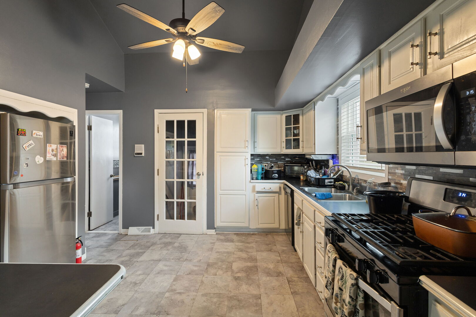 15607 Gouwens Lane, South Holland, IL 60473