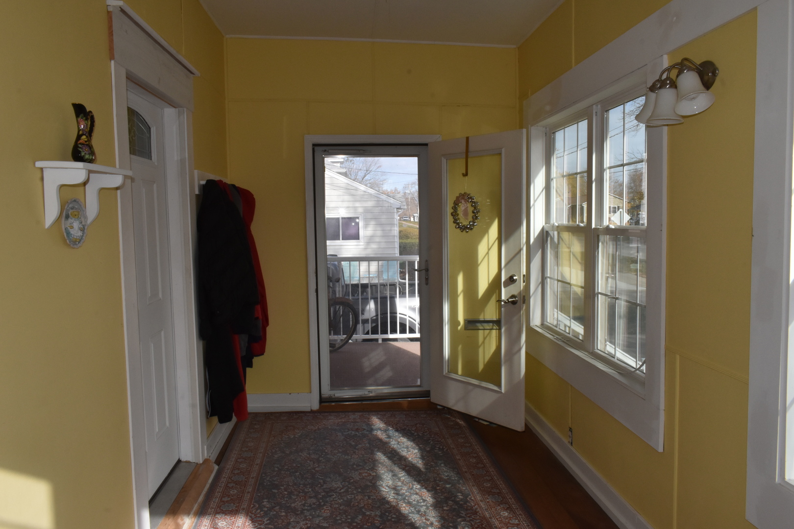 46 N Adams Street, El Paso, IL 61738