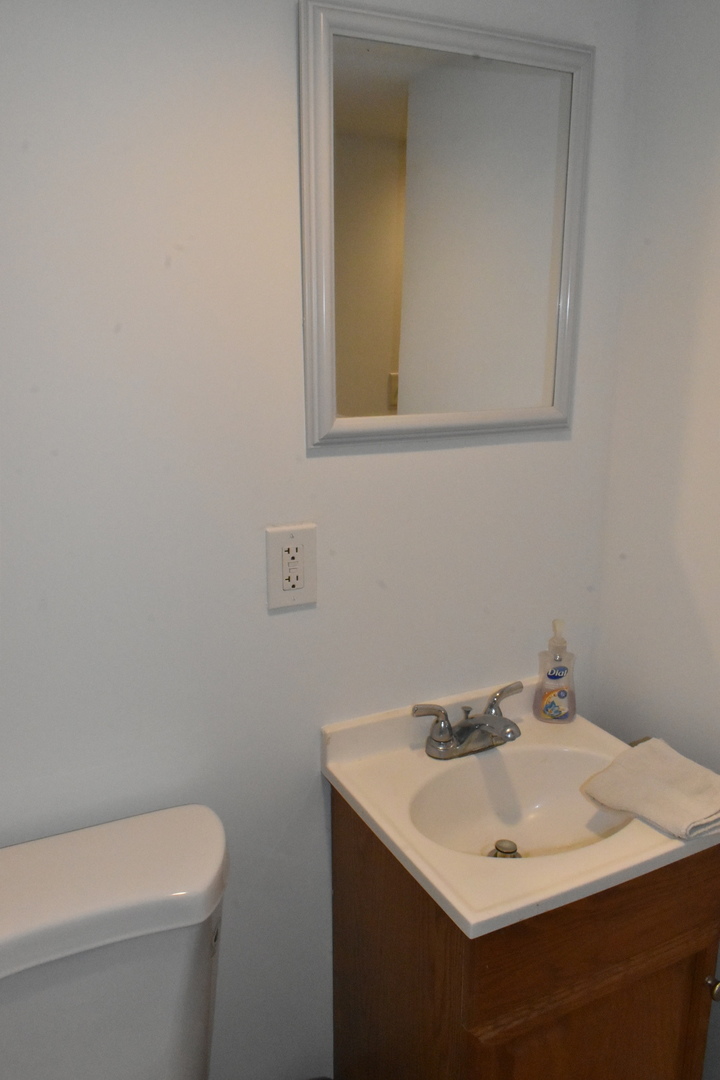 46 N Adams Street, El Paso, IL 61738