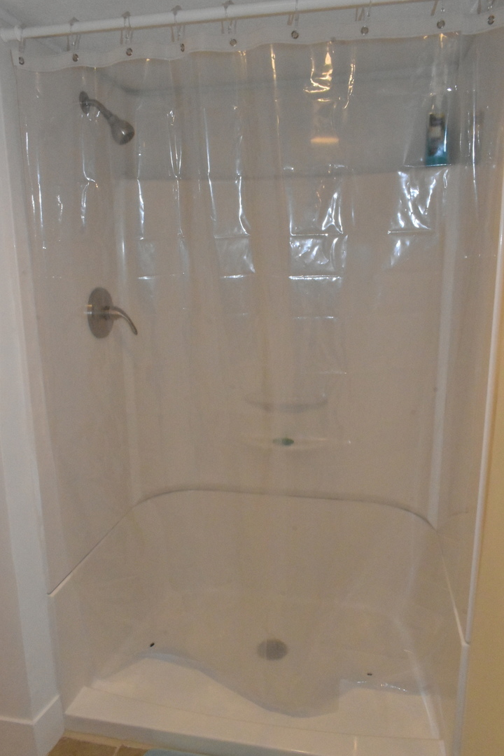 46 N Adams Street, El Paso, IL 61738