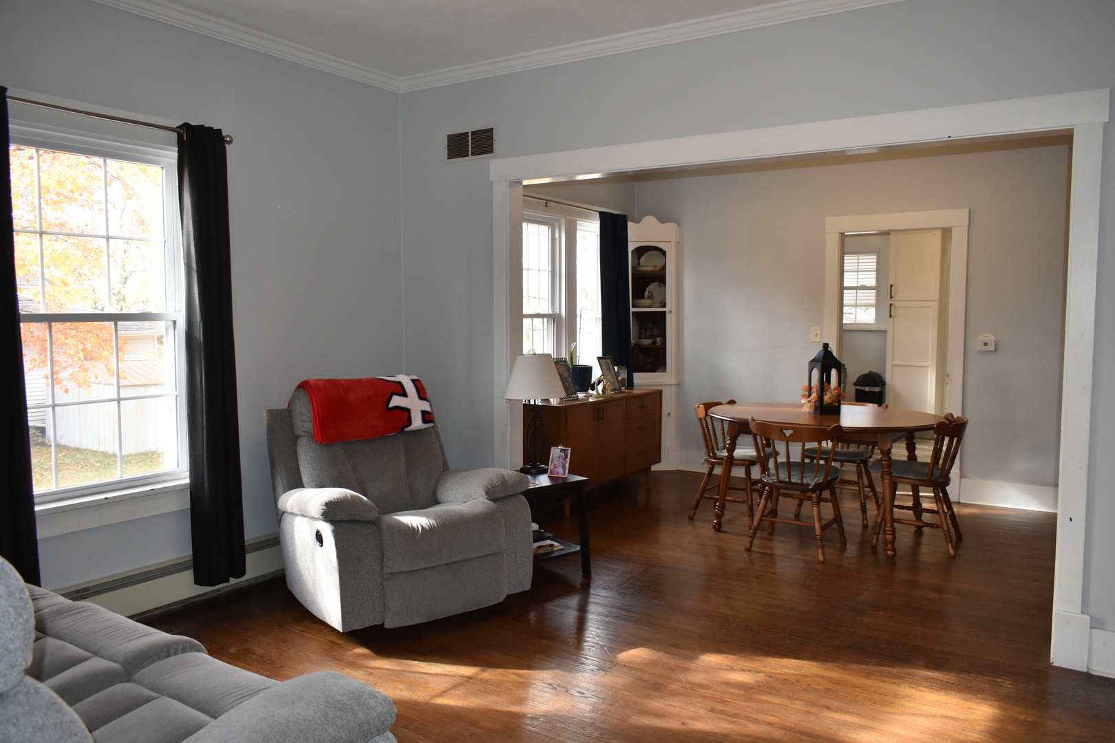 46 N Adams Street, El Paso, IL 61738