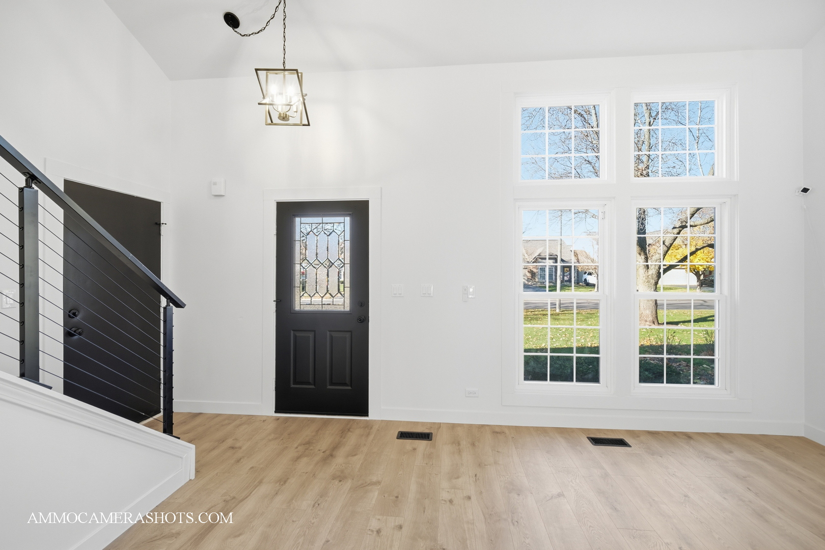 1329 Gloucester Circle, Carol Stream, IL 60188