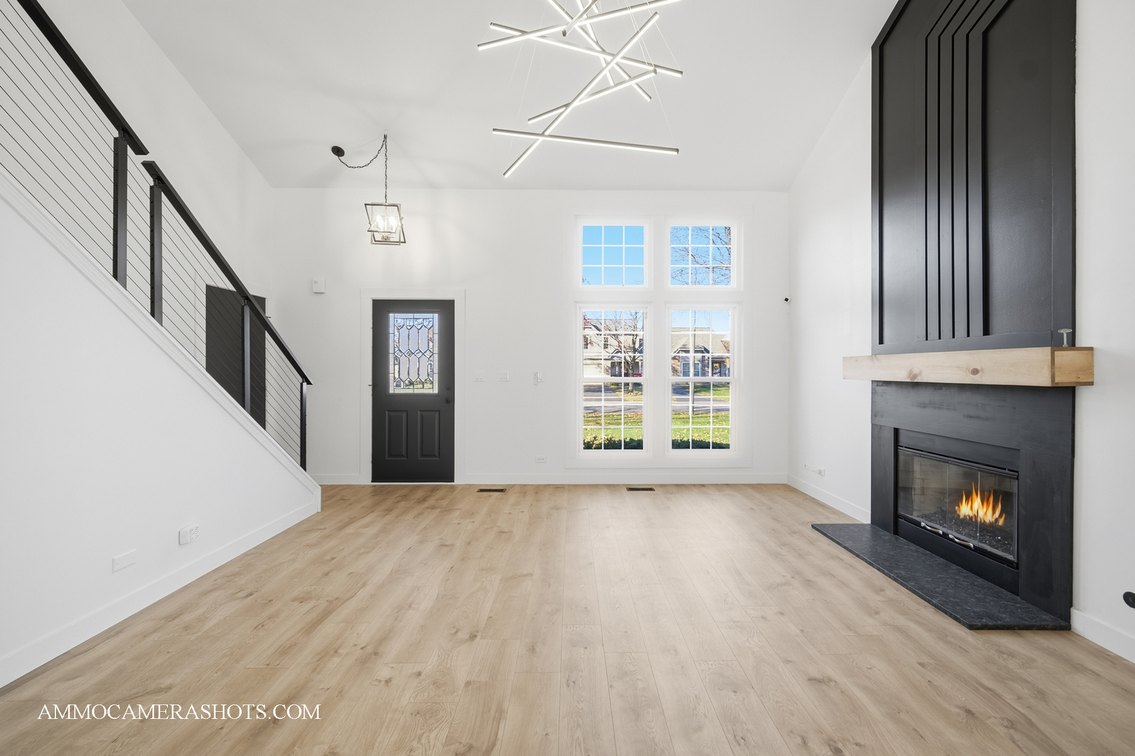 1329 Gloucester Circle, Carol Stream, IL 60188