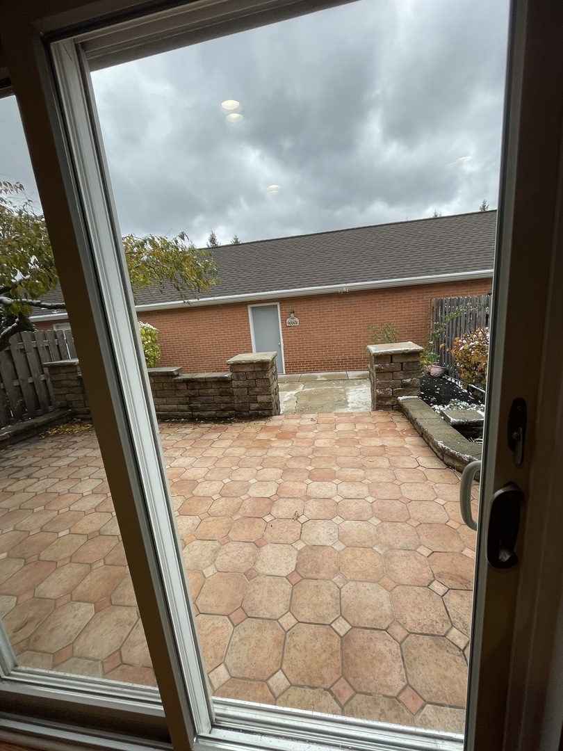 4 N Tower Road, Oak Brook, IL 60523