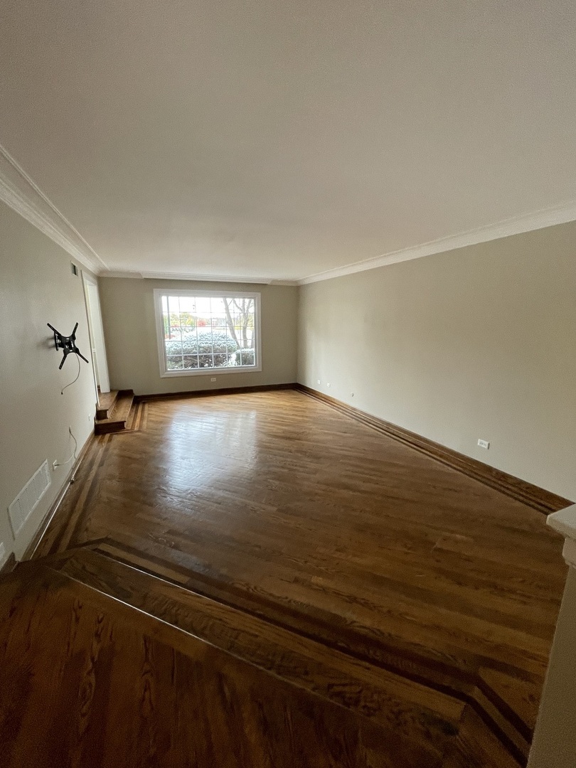 4 N Tower Road, Oak Brook, IL 60523