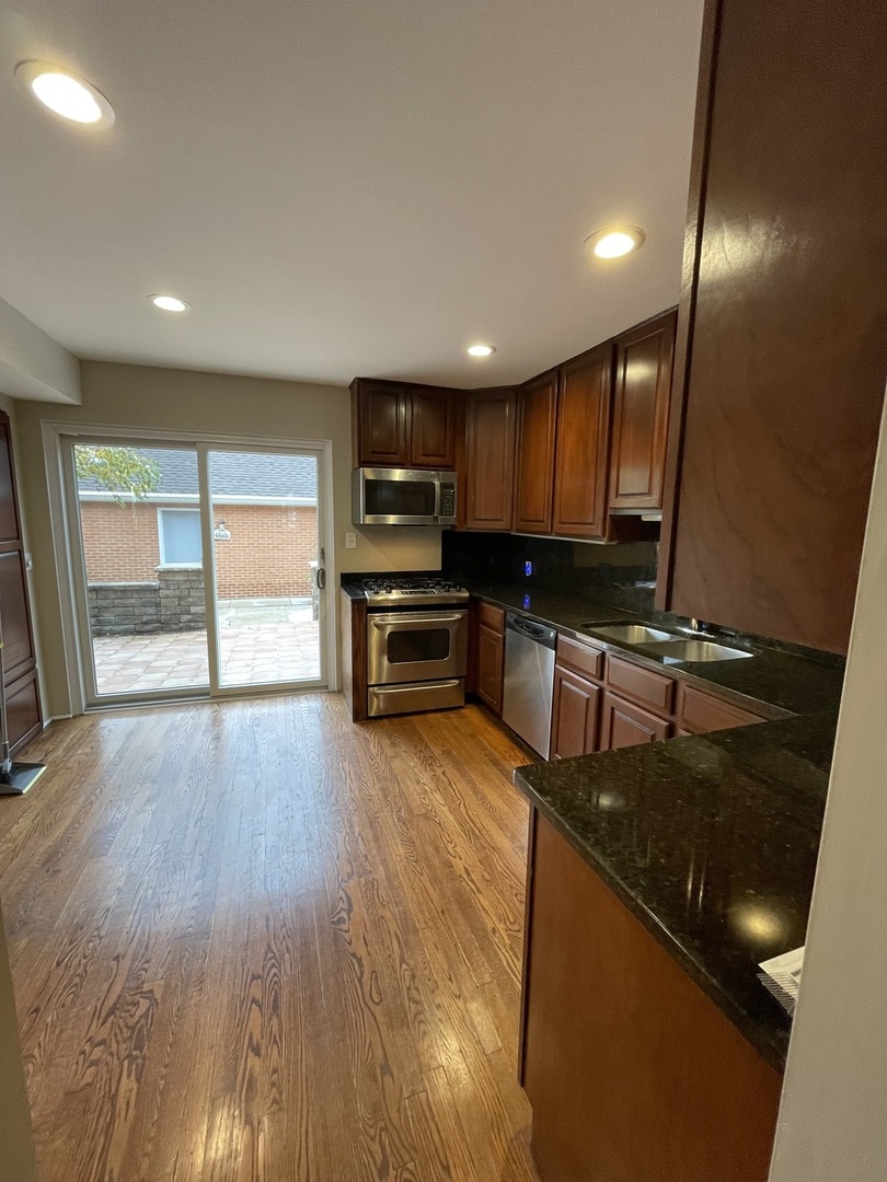 4 N Tower Road, Oak Brook, IL 60523