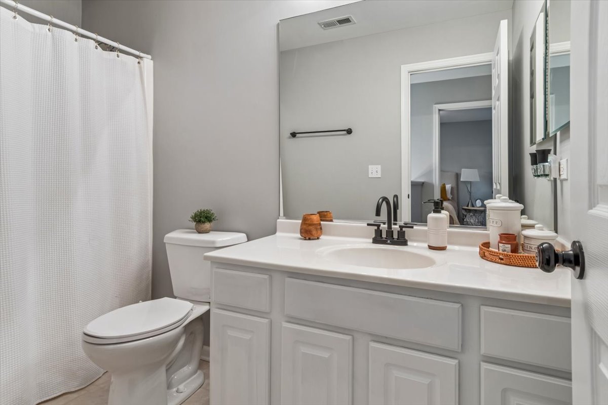 1961 Wilson Creek Circle, Aurora, IL 60503