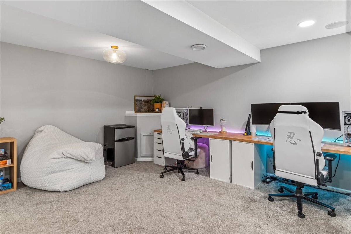 1961 Wilson Creek Circle, Aurora, IL 60503