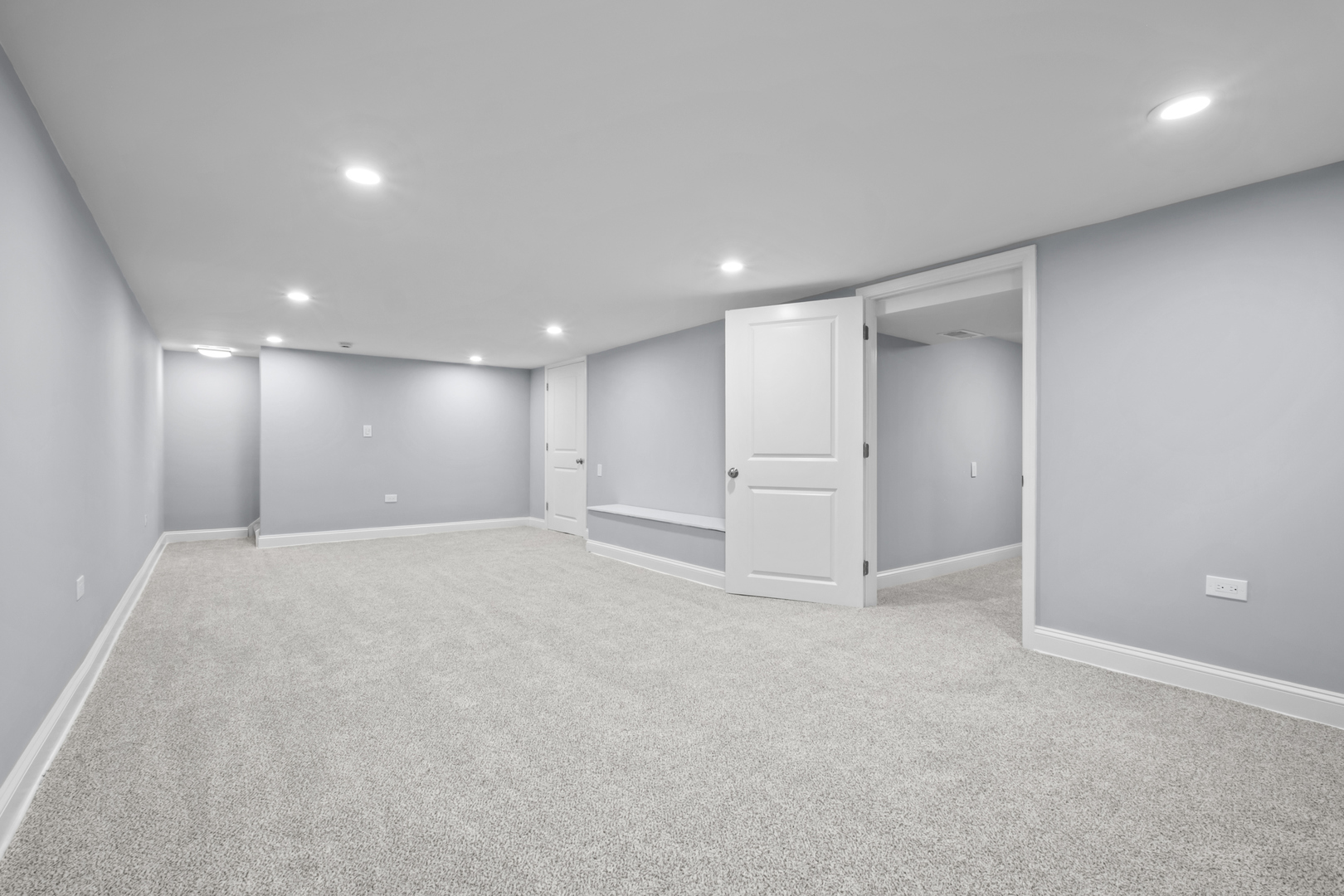 1813 E Wood Lane, Mount Prospect, IL 60056