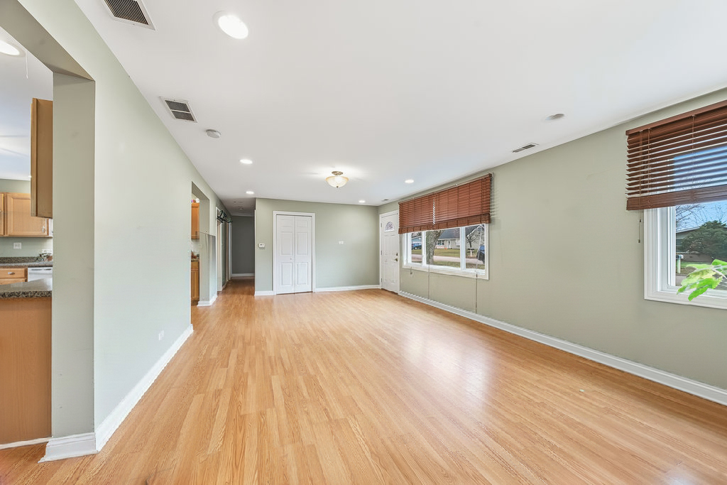 9512 Birch Avenue, Mokena, IL 60448