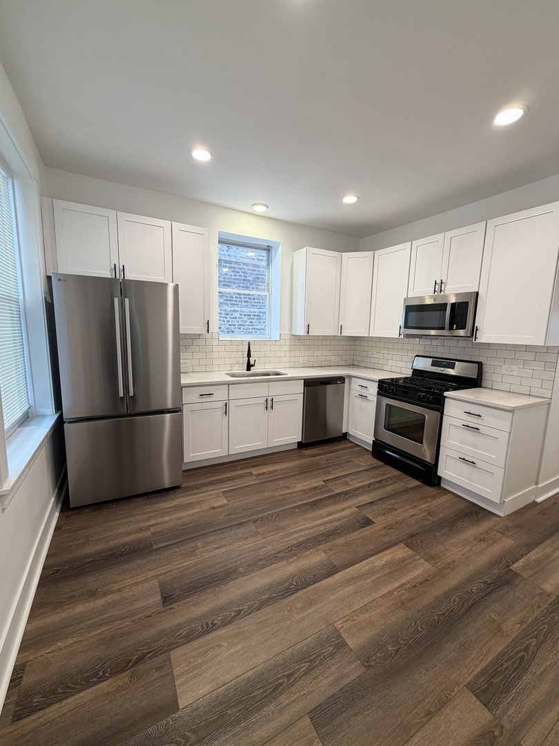 1922 Harvey Avenue #1, Berwyn, IL 60402