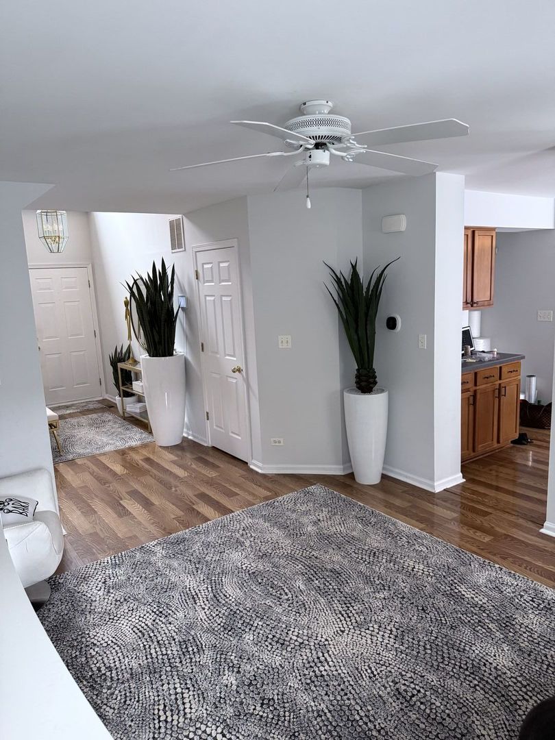 2727 Borkshire Lane, Aurora, IL 60502