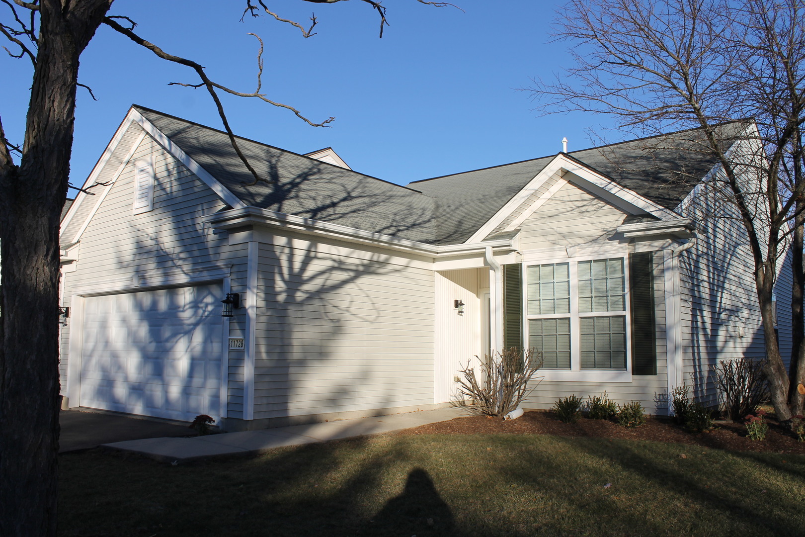 11728 Tanglewood Road, Huntley, IL 60142