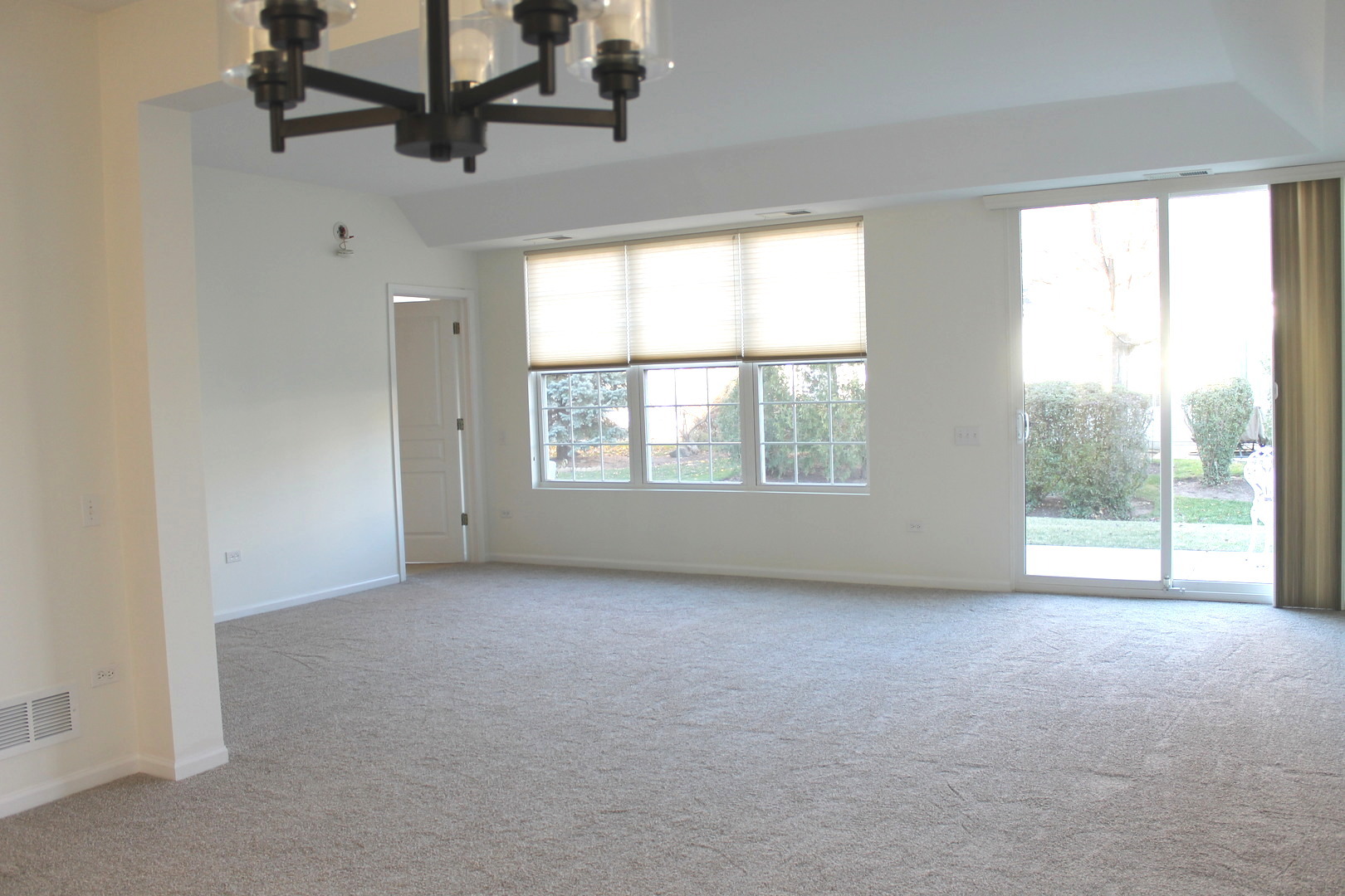 11728 Tanglewood Road, Huntley, IL 60142