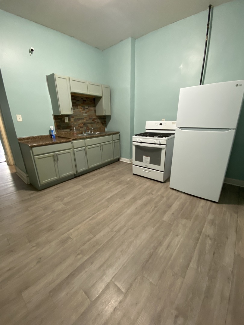 6618 S MARQUETTE Road, Chicago, IL 60637