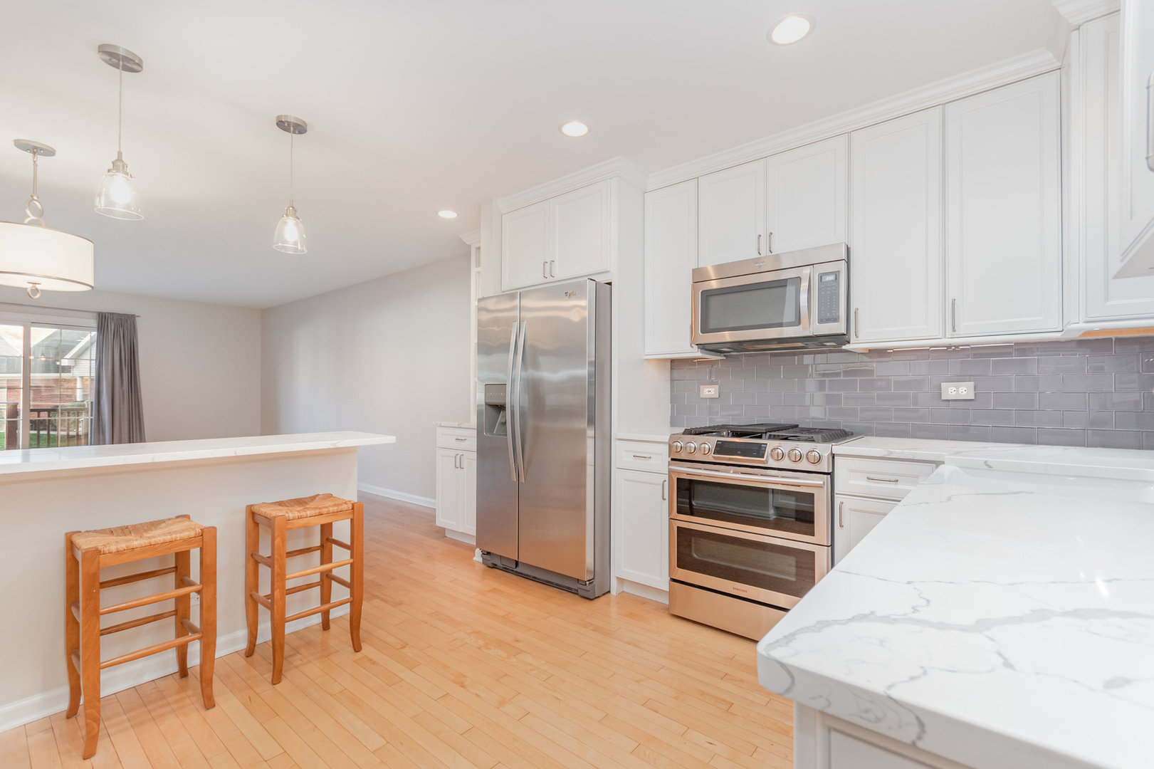 1031 N Earls Court, Palatine, IL 60067