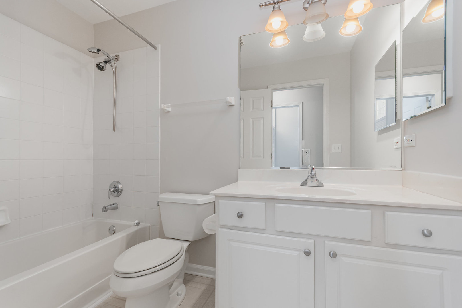 1031 N Earls Court, Palatine, IL 60067