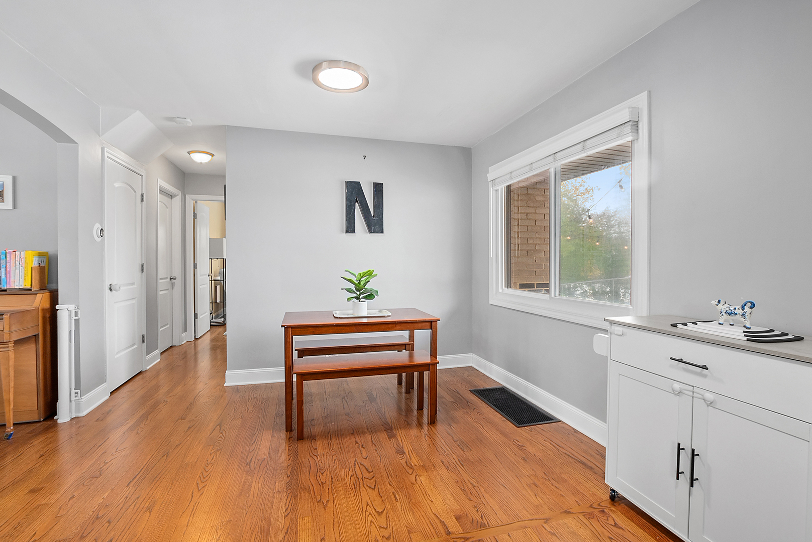 18418 Clyde Road, Homewood, IL 60430