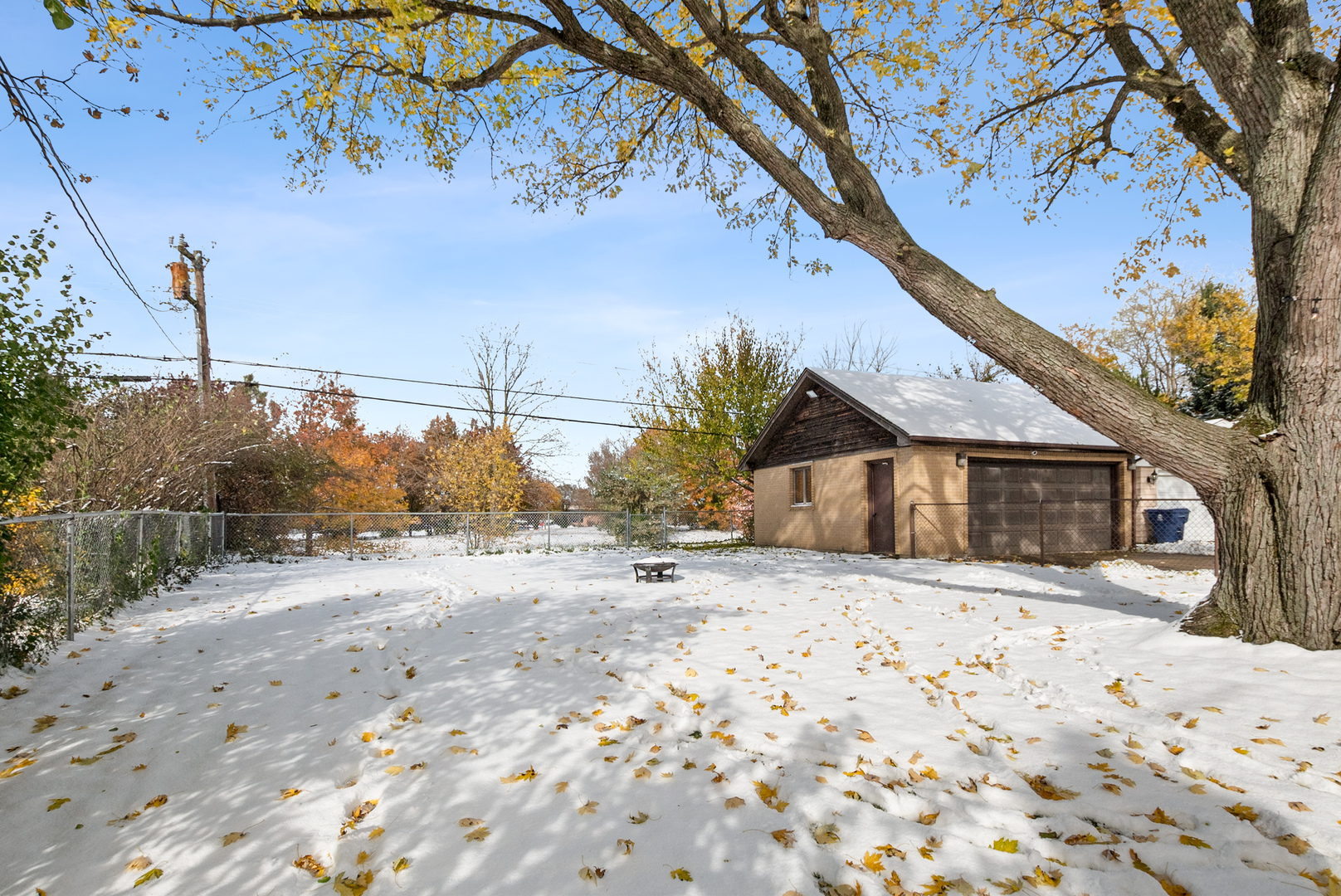 18418 Clyde Road, Homewood, IL 60430