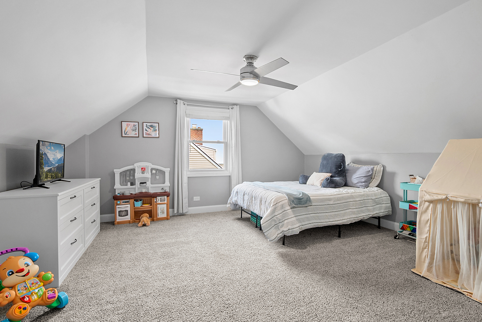 18418 Clyde Road, Homewood, IL 60430