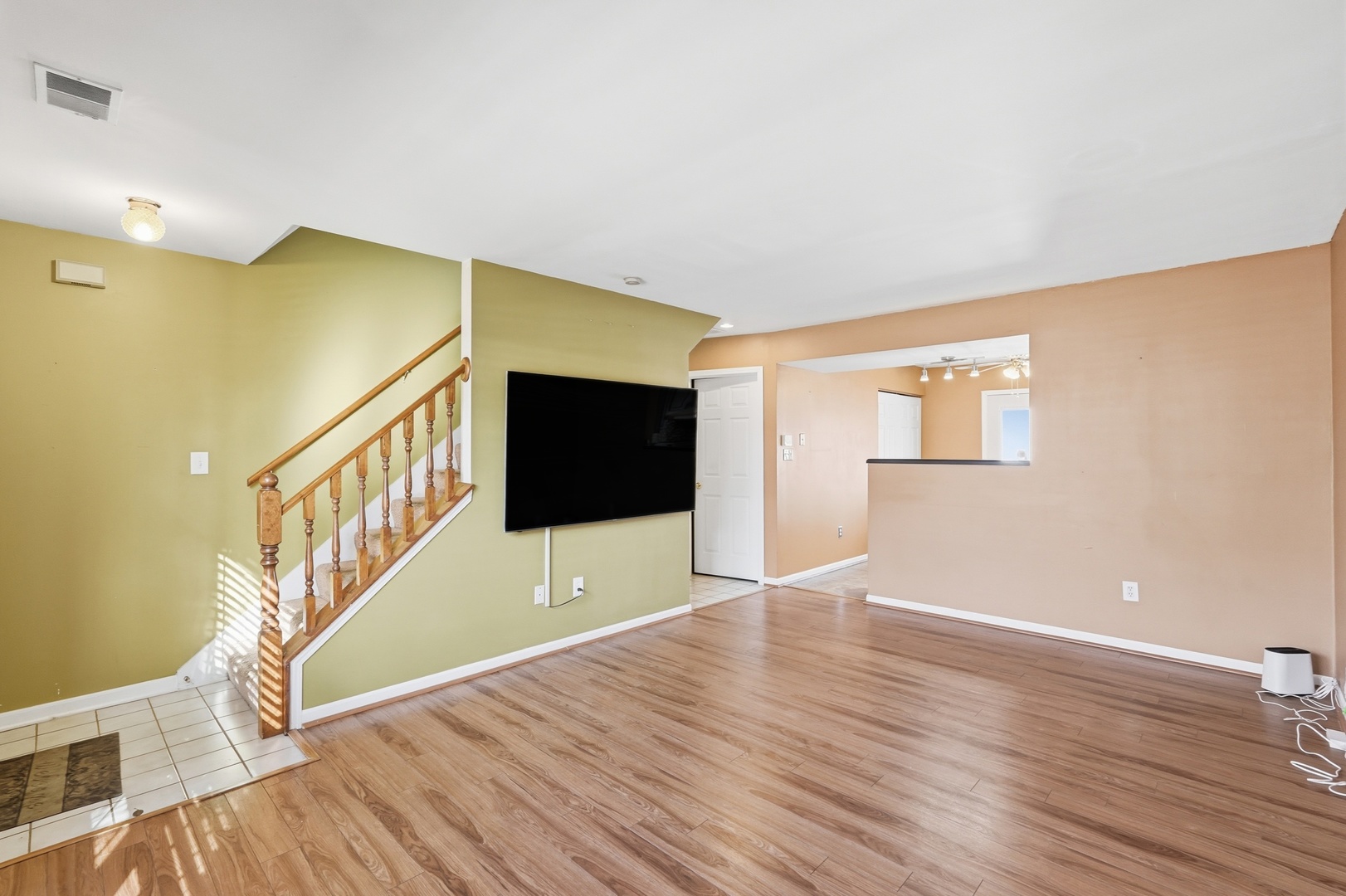 6309 Ellsworth Place, Merrillville, IN 46410