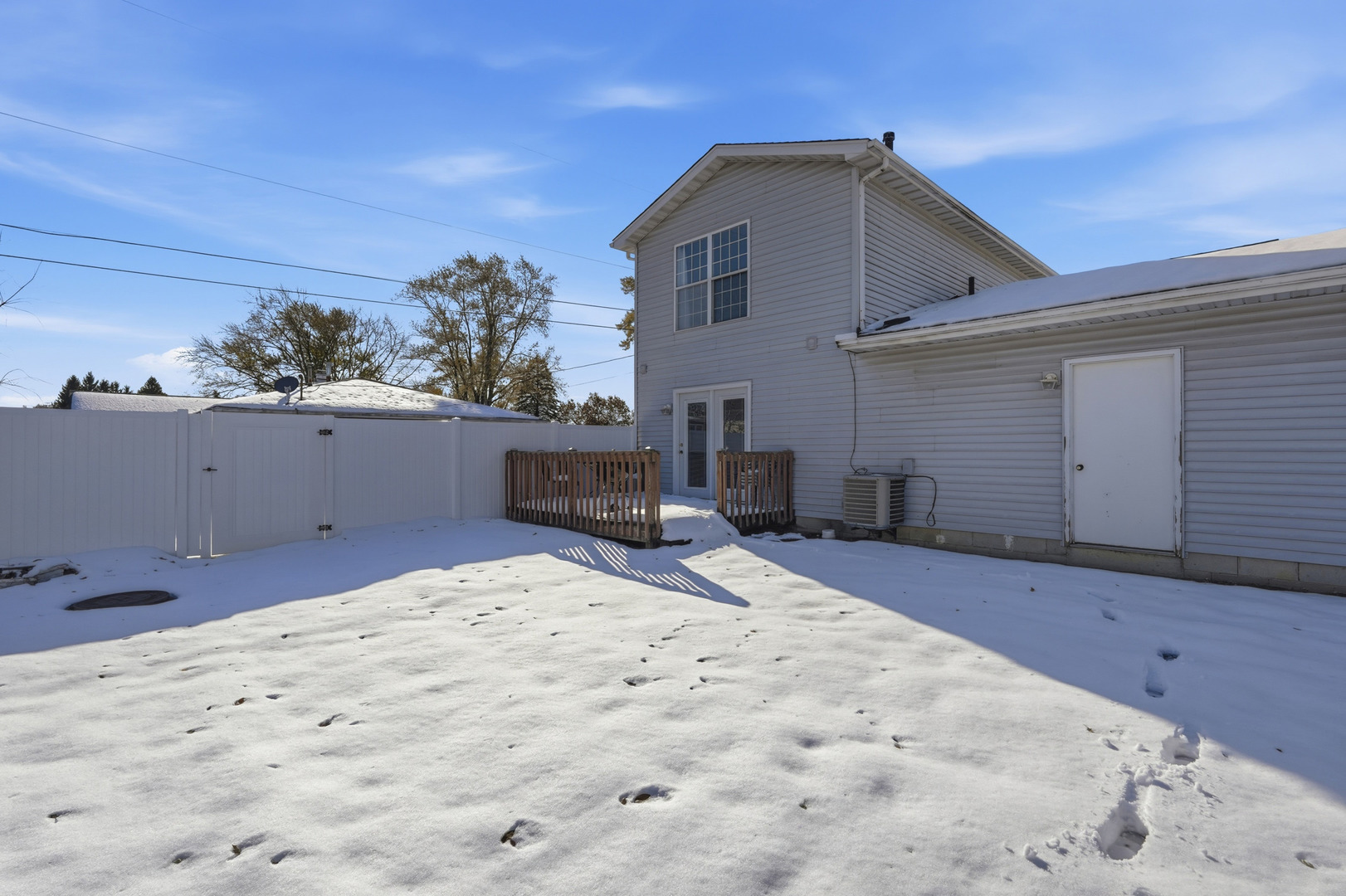 6309 Ellsworth Place, Merrillville, IN 46410