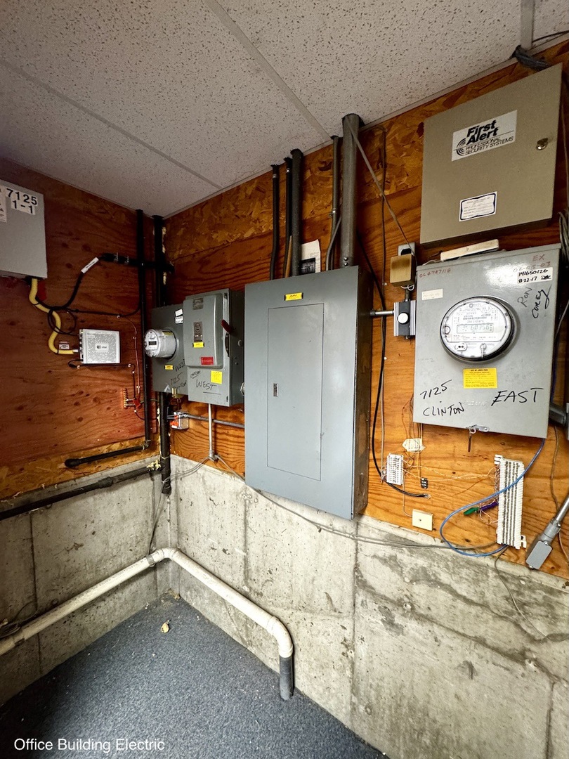 7125 Clinton Road, Loves Park, IL 61111